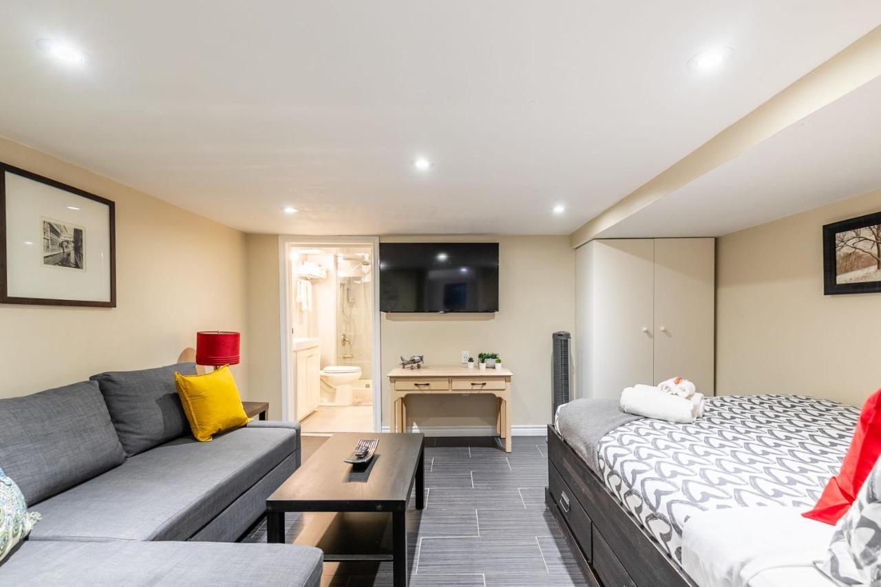 Newly Renovated - Cozy 1Br Apt With Netflix - Prime Location Toronto Exterior photo